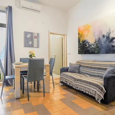 Large 2 - By Solea Homes